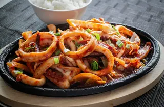 3 prawns and 3 squid fried