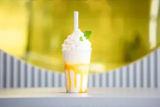 Mango milkshake