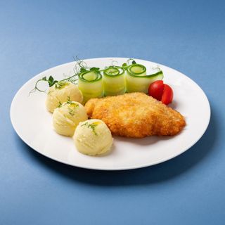 Kotlet domowy z dodatkiem do wyboru