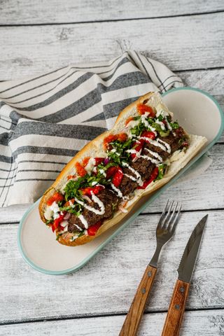 Багет с люля-кебаб