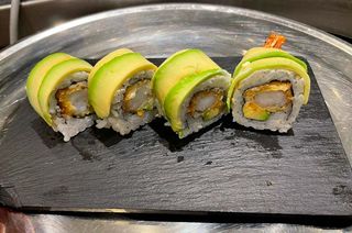 Aguacate Uramaki 4pzs.