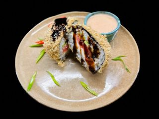 СУШІ БУРГЕР З ЛОСОСЕМ