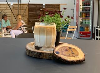 Large Iced Latte macchiato
