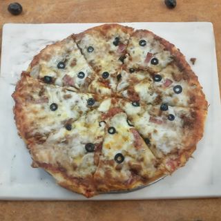 Pizza Bolonhesa (Média)