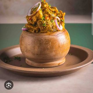 Nkwobi full course + Pet Drink or water 