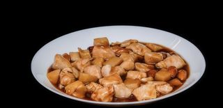 104 Pollo con mandorle