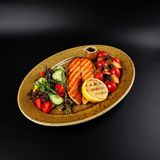 Стейк гриль из семги 