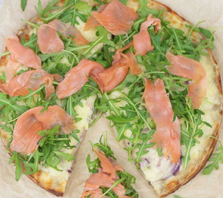 Pizza De Salmón (32 Cm.)