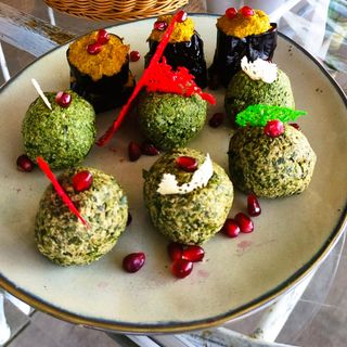 ფხალის ასორტი