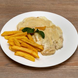 Pileći file u sosu od parmezana