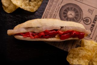 51 Montadito De Corvina Con Pimientos