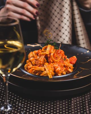 Pasta Arabiata sa lososom 300 gr