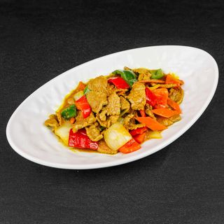 84- Ternera y verduras con salsa curry japonés