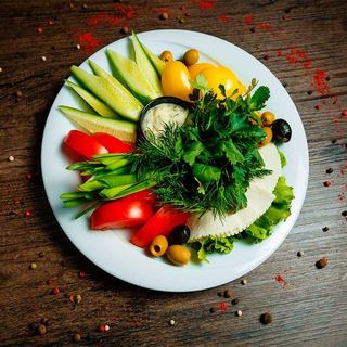 ბოსტნეულის სალათი