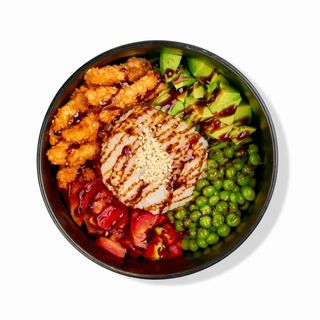 Поке зі смаженою креветкою