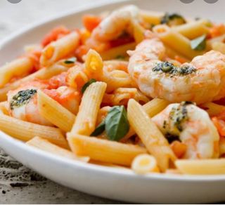 Camarão com Penne ao molho branco p/ 2 pessoas 