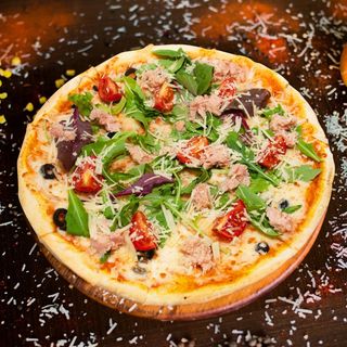 Піца з тунцем (520г)