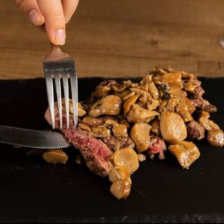 Tagliata di entrecote di scottona 250 g con funghi porcini