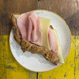 Croissant cotto e edamer