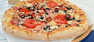 Pizza "Cuptorul De Aur" medie Ø 30cm