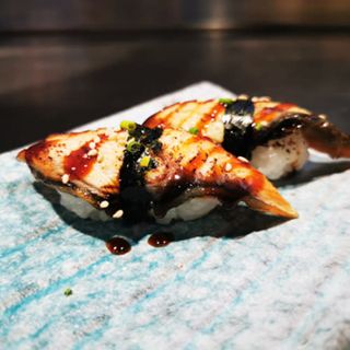 Nigiri Anguila (2 Pzs.)