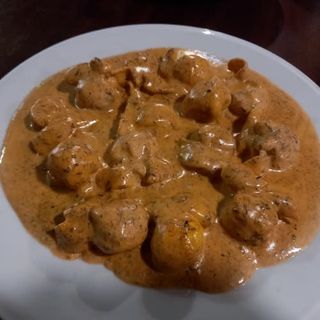 Fagottini relleno de queso y pera