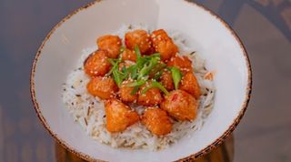 Семга в кисло-сладком соусе с рисом басмати