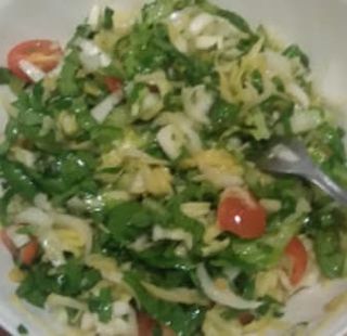 Insalata con polpe di granchio 