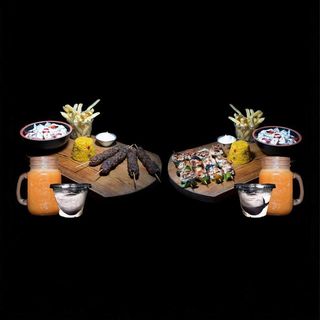 BROCHETTES AU CHOIX + JUS D'ORANGE + DESSERT