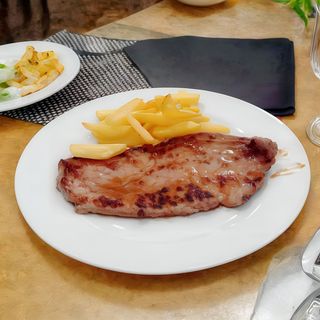 60.Ternera Con Patatas