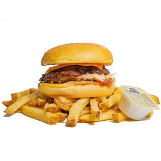 Meniu Dublu BBQ Burger