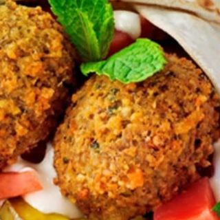 Falafel En Pan Rollo