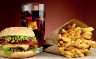 Hamburguesa + Patatas + Postre