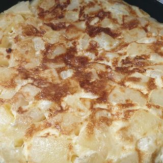Tortilla de patatas casera 