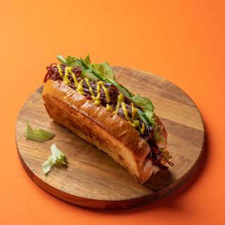 Хот-дог з рваною яловичиною