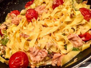 Tagliatelle cu somon afumat