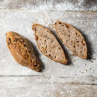 Pan Nueces Y Pasas  (Aprox. 300 Gr.)