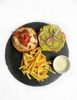 Бургер Чілі Гуакамоле (350/120/30г)