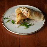 Sendvič piletina sa susamom