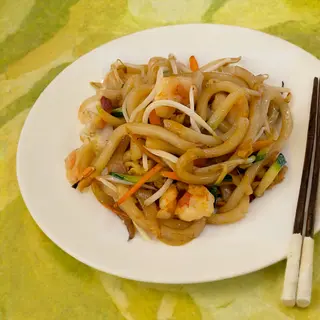73 Udon con frutti di mare