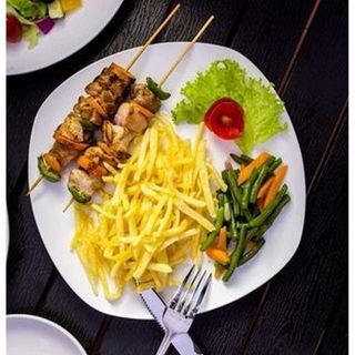 Chicken mishkaki and chips