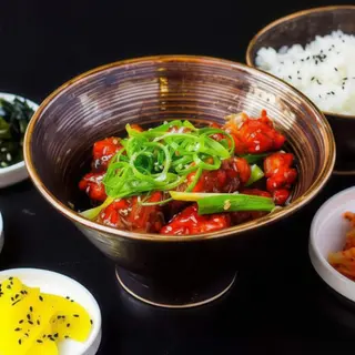 SPICY KKANPUNGI + RYŻ + ZESTAW BANCHAN