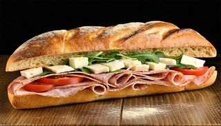 N 36. Baguette Bianca, Bresaola, Robiola, Pomodori, Rucola