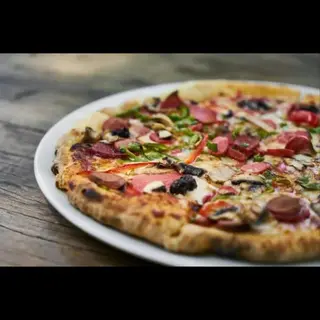 83. Pizza Mixta