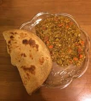 Beans/ Green Grams Served With 2 Chapati /Ugali