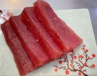 151-Sashimi De Atún (4 Uds.)