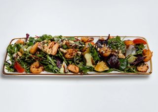 Микс-салат с морепродуктами