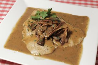 Escalopín de ternera con setas