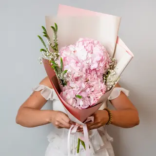 BUCHET CU 3 HORTENSIA ROZ