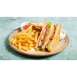 Club Sandwich & Fries